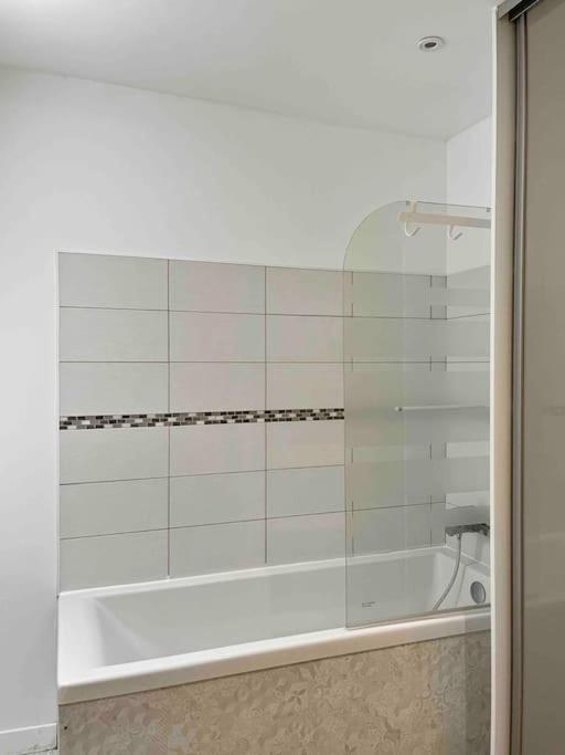 Le Dieppe Harbour - Ideal Loisirs Et Teletravail Apartment Exterior photo